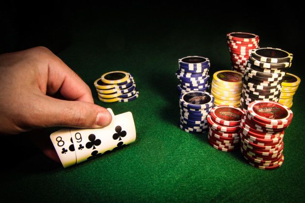 پاکستان میں Bet100 کا آن لائن کیسینو سیکشن کھولیں۔